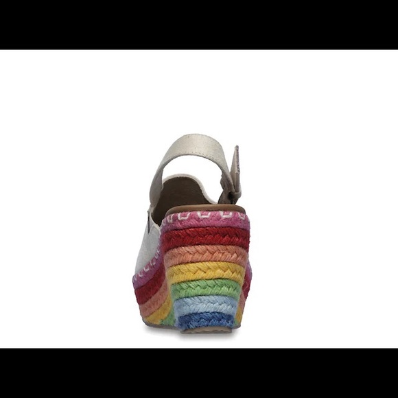 😎 Skechers Festival Daisy Luxe Foam Sandals - Picture 4 of 10